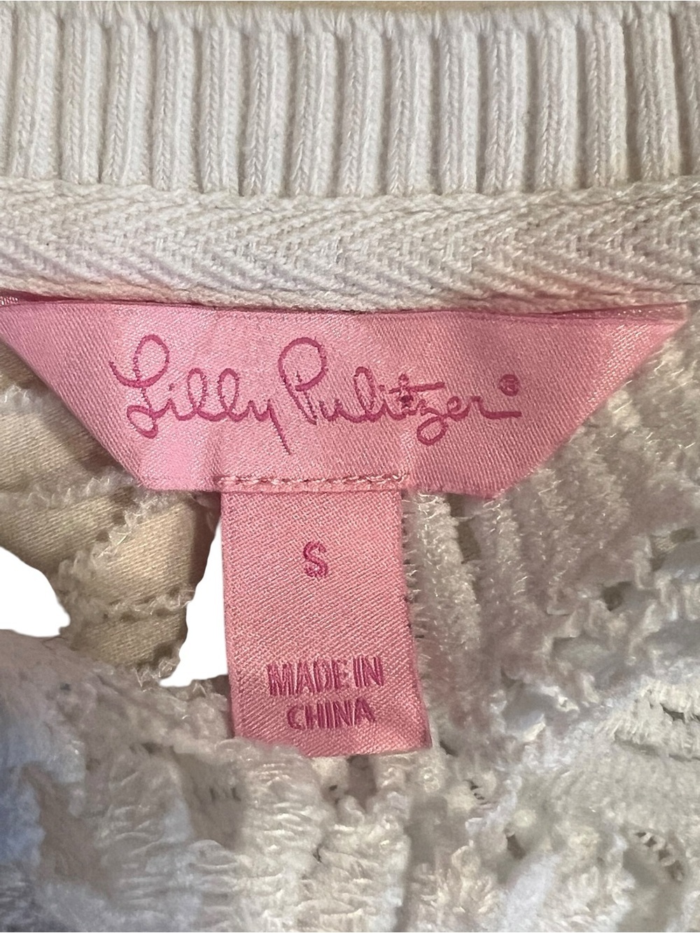 Lilly Pulitzer White Lace Top with Pink Label - Picture 5 of 7